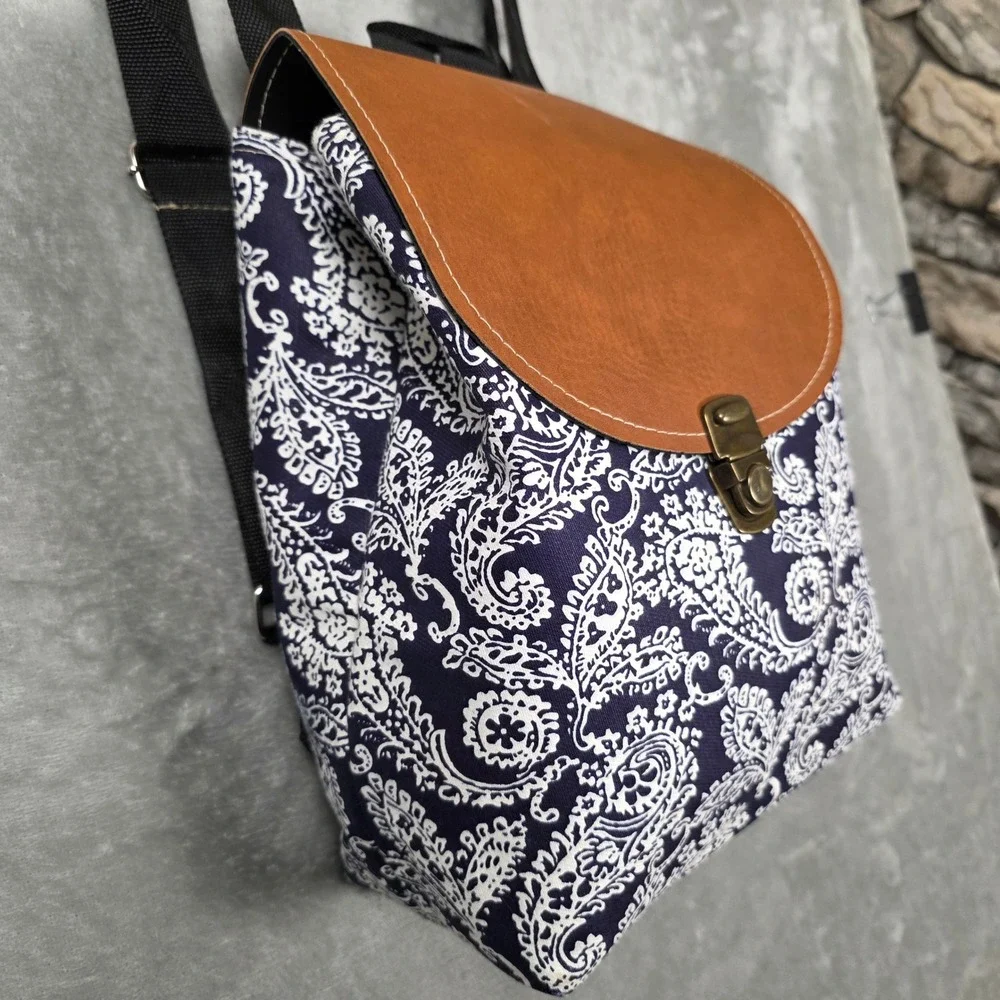 Unbranded Mini Backpack Women Small Navy White Paisley Fair Faux‎ Leather Trim
